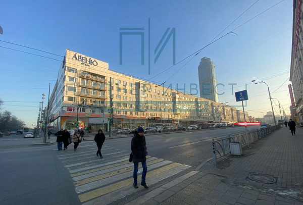 ПРОДАЕТСЯ ТОРГОВАЯ ПЛОЩАДЬ 805м