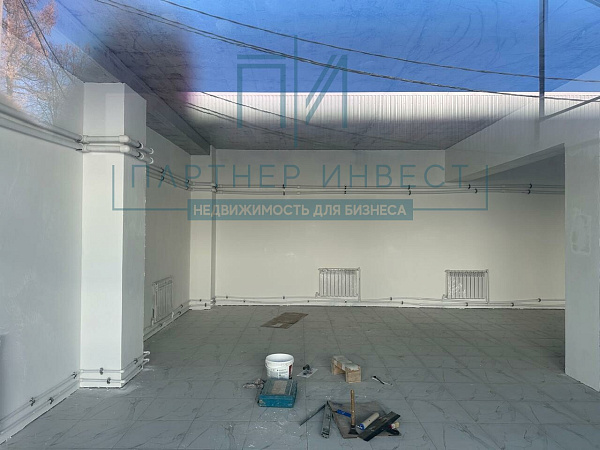 Продам магазин   в пригороде