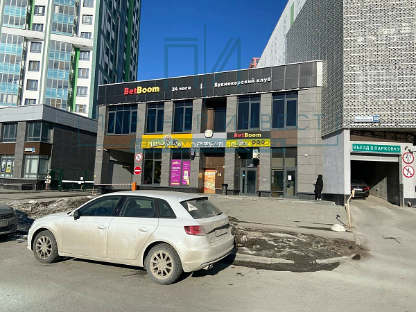 СДАЕТСЯ ТОРГОВАЯ ПЛОЩАДЬ 545,2м СДАЕТСЯ ТОРГОВАЯ ПЛОЩАДЬ 545,2м