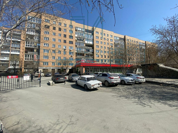 ПРОДАЕТСЯ встроенно-пристроенное помещение, общей площадью 1241,2 кв.м.